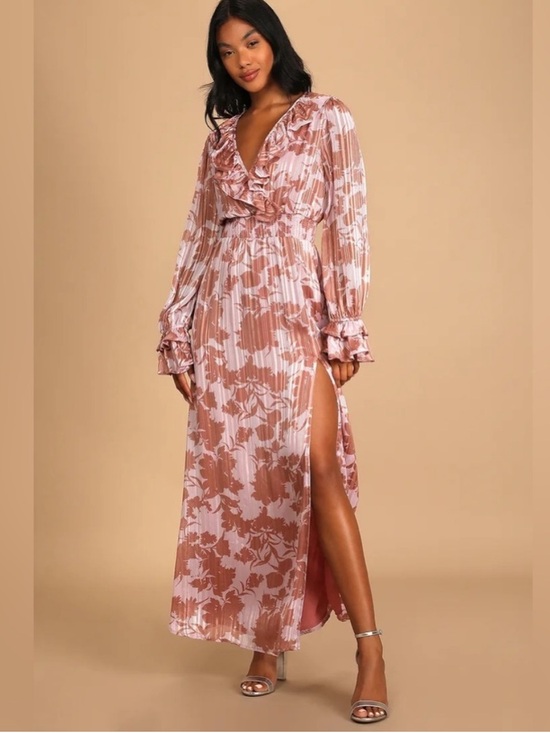 Lulus Dresses & Skirts - Lulus Exquisite Attention Lilac Floral Print Ruffled Long Sleeve Dress